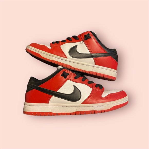 Nike SB Dunk Low Pro - Chicago - Picture 1 of 7
